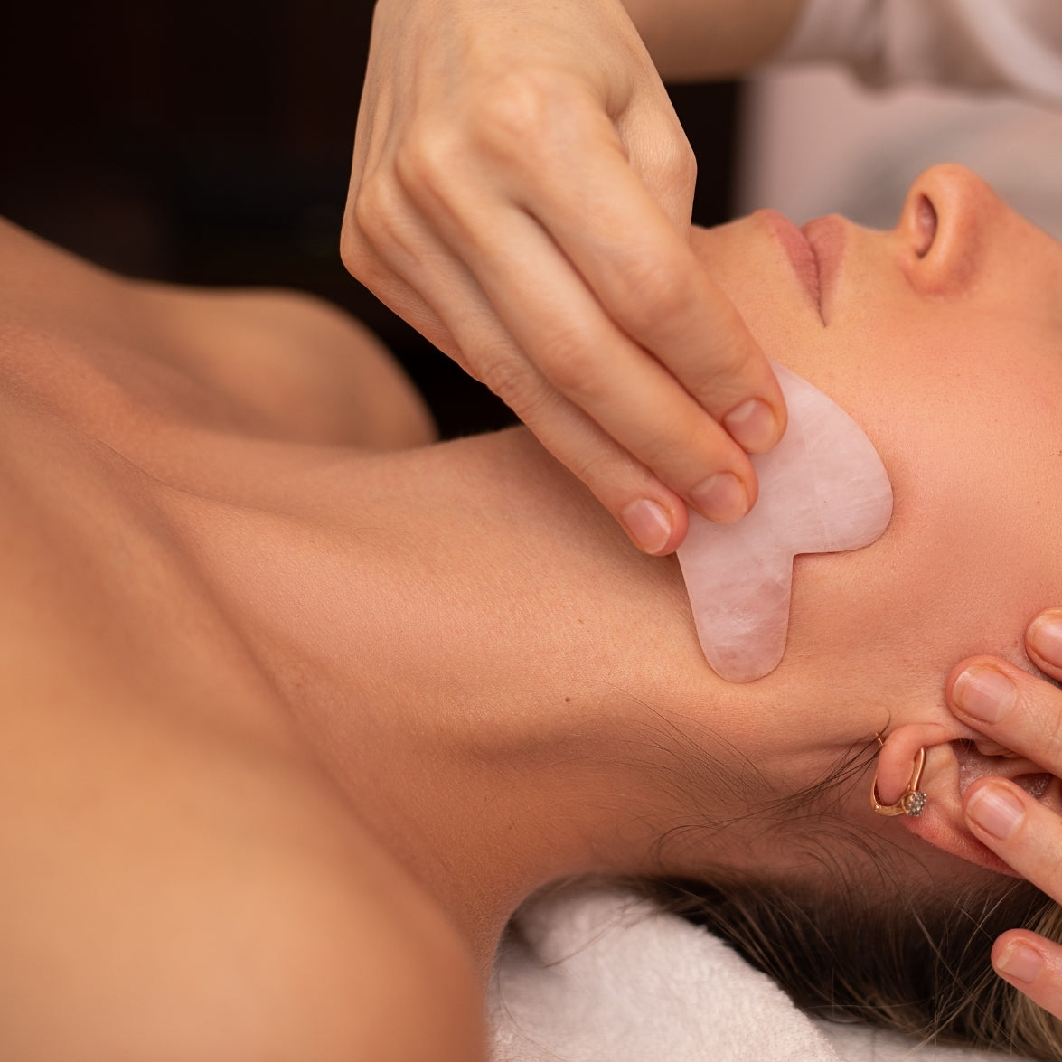 Aromatherapy Facial Non-Trace Scraping  - 香薰面部無痕刮痧